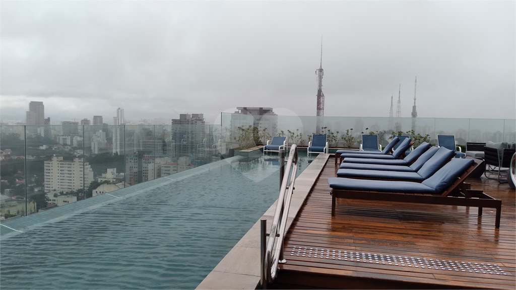 Apartamento studio em Pinheiros - 29m²