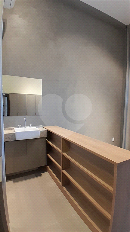 Apartamento studio em Pinheiros - 27m²