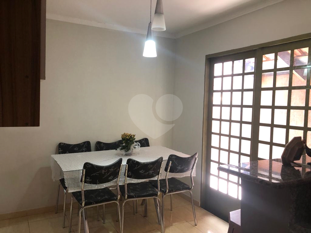 Casa à venda com 3 quartos, 157m² - Foto 9