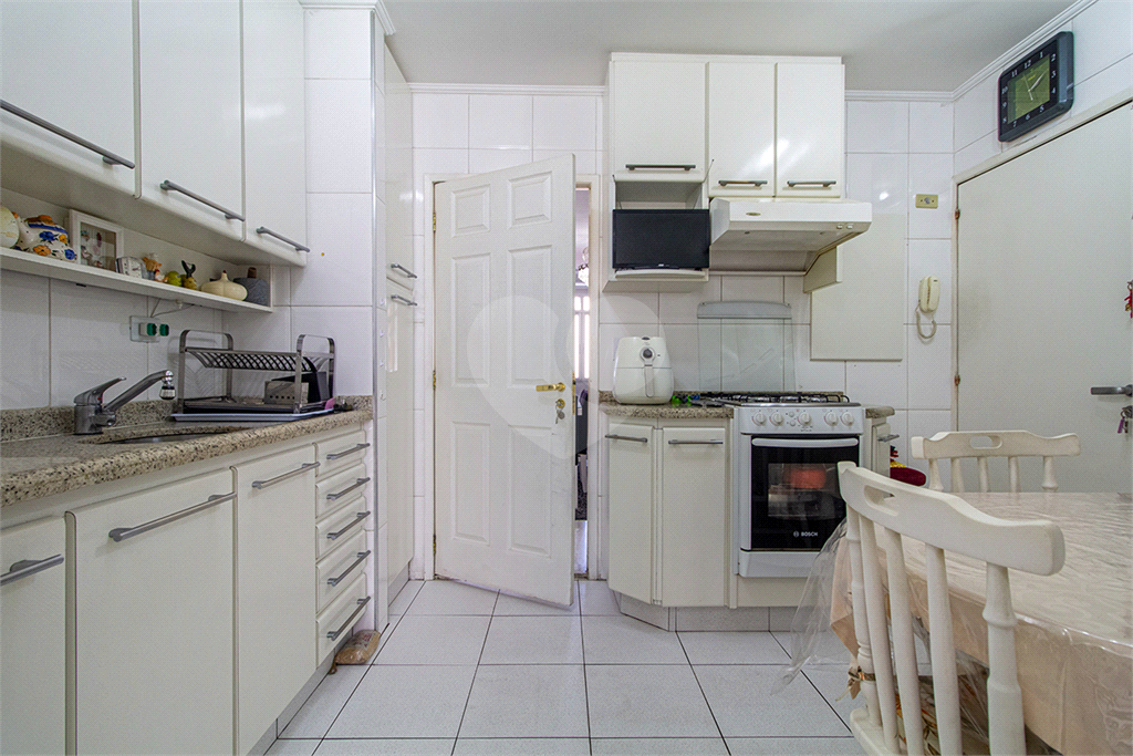 Apartamento à venda com 3 quartos, 105m² - Foto 5