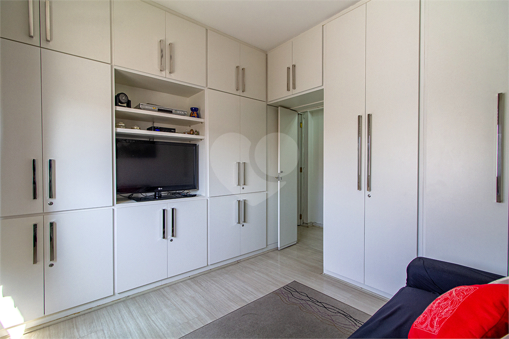 Apartamento à venda com 3 quartos, 105m² - Foto 10