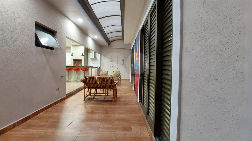 Casa à venda com 3 quartos, 300m² - Foto 19