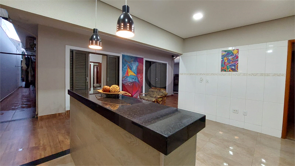 Casa à venda com 3 quartos, 300m² - Foto 17