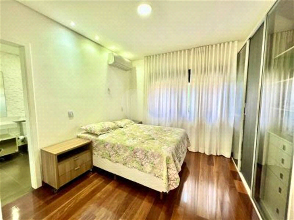 Casa de Condomínio à venda com 5 quartos, 402m² - Foto 18