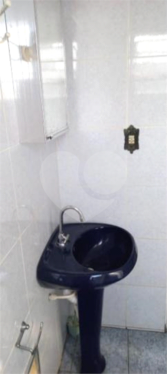 Sobrado 157m², 4 dormitórios, 1 suíte e 2 vagas de garagem
