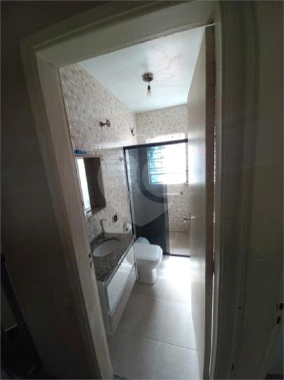 Sobrado 157m², 4 dormitórios, 1 suíte e 2 vagas de garagem