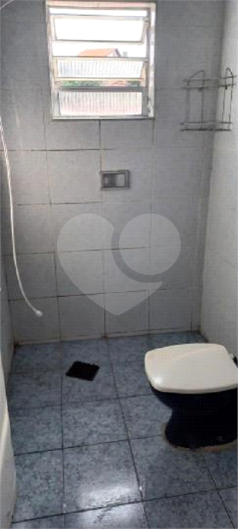 Sobrado 157m², 4 dormitórios, 1 suíte e 2 vagas de garagem