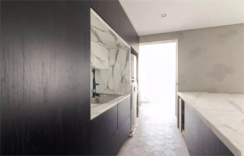 Apartamento na Vila Carrão com 92m² com 2 Suítes, varanda gourmet, armários, 3 Vagas de garagem 