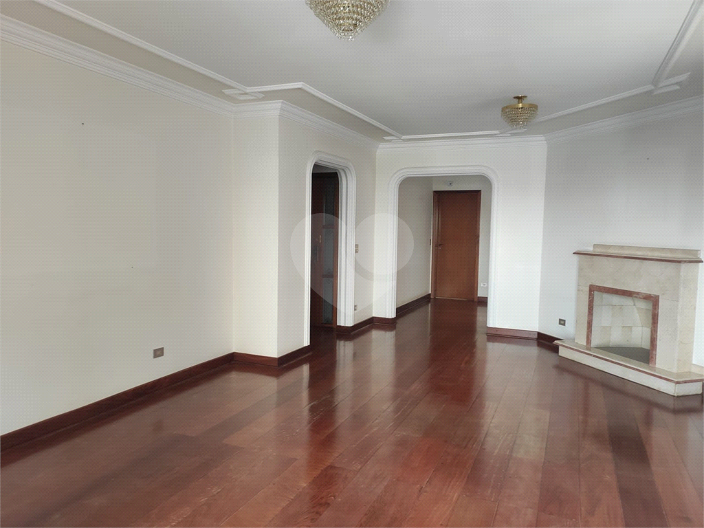 Apartamento à venda com 4 quartos, 206m² - Foto 13