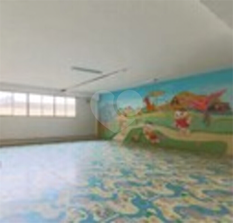 APARTAMENTO em SANTANA