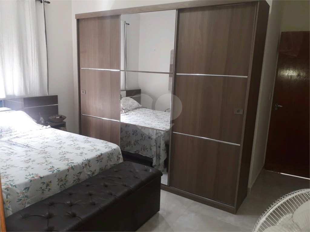 Casa à venda com 2 quartos, 74m² - Foto 3