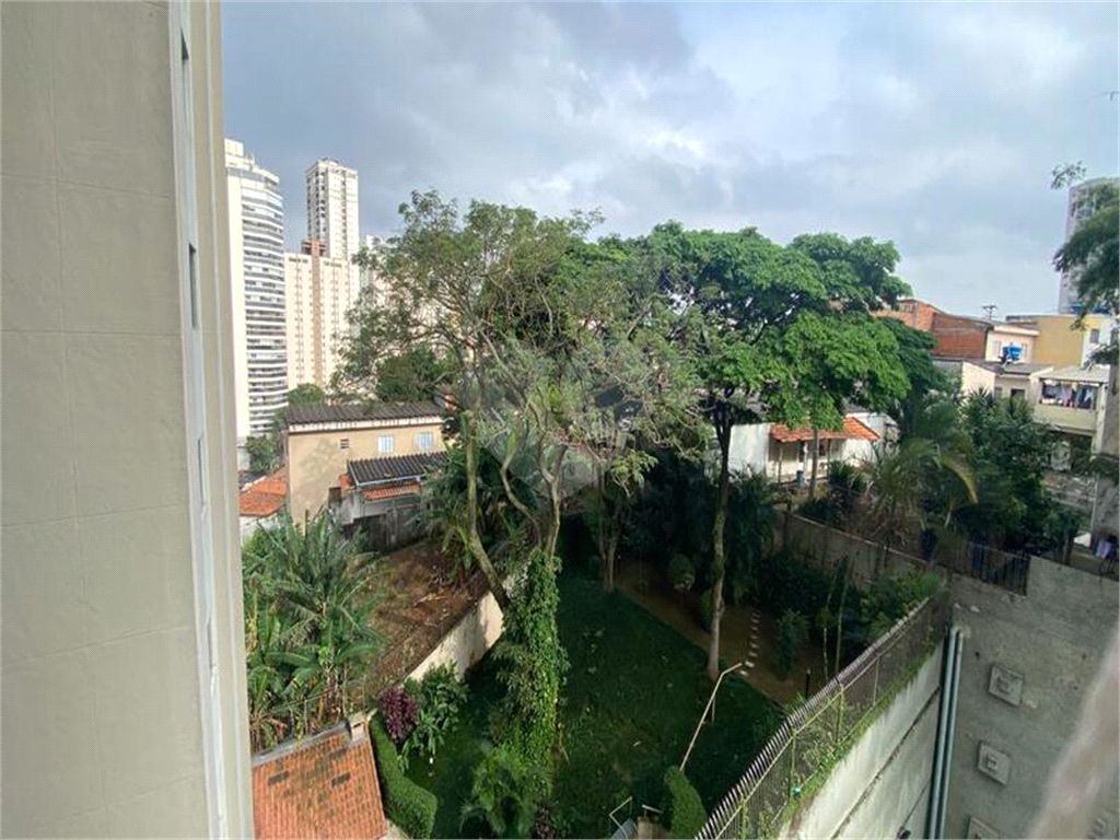 Apartamento à venda, em Santa Terezinha, com 60m², 2 quartos, 1 suíte, lazer, 1 vaga de garagem.