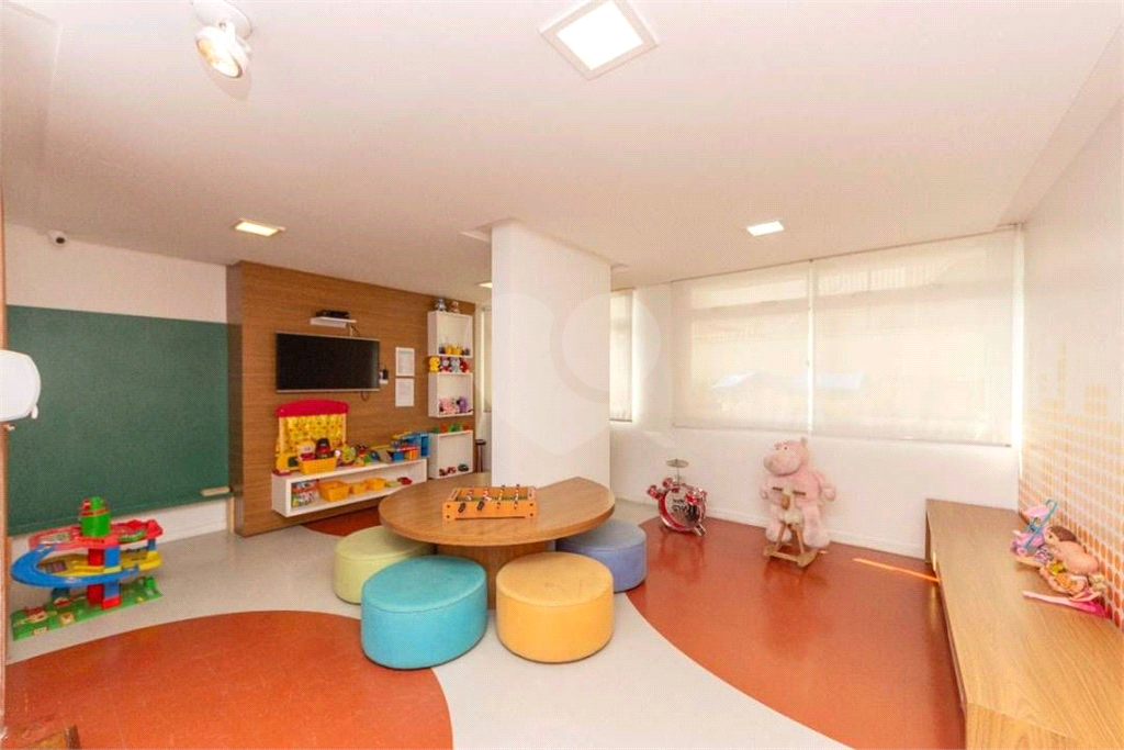 Apartamento à venda, em Santa Terezinha, com 60m², 2 quartos, 1 suíte, lazer, 1 vaga de garagem.