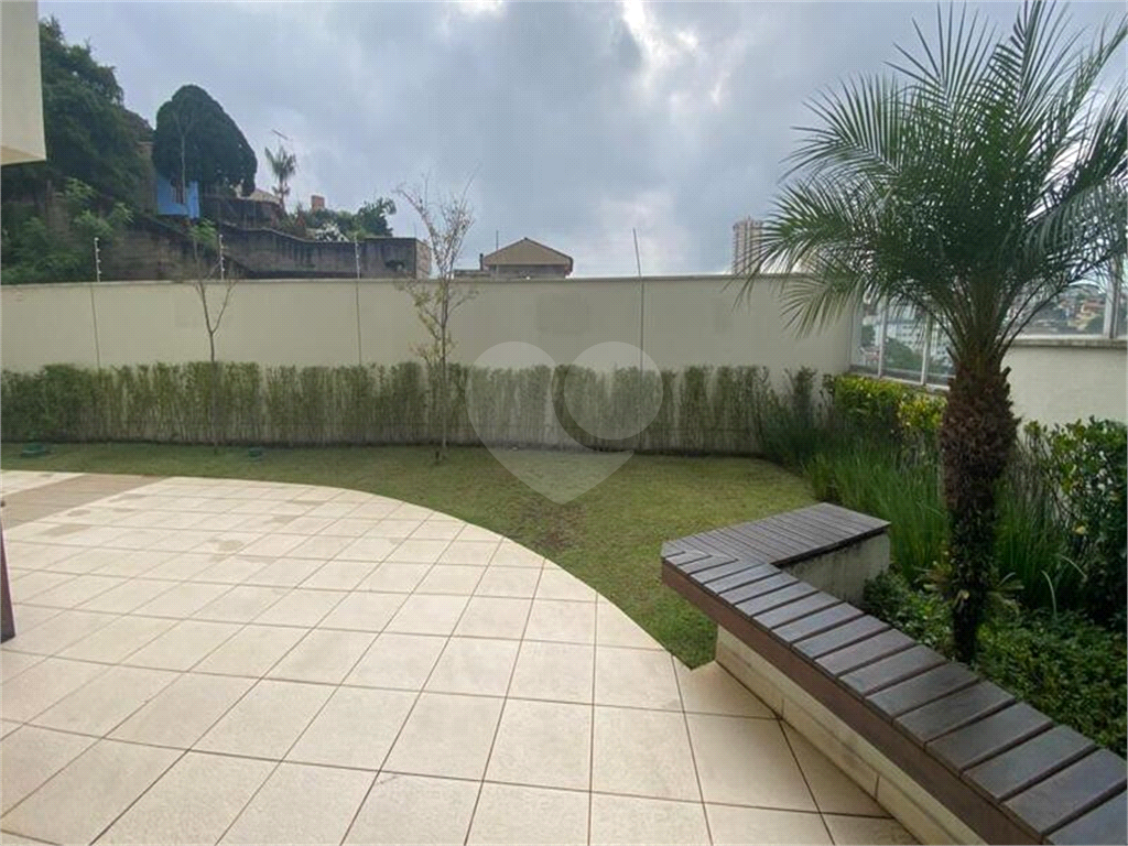 Apartamento à venda, em Santa Terezinha, com 60m², 2 quartos, 1 suíte, lazer, 1 vaga de garagem.