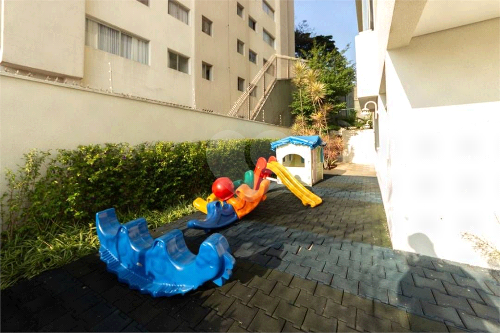 Apartamento à venda, em Santa Terezinha, com 60m², 2 quartos, 1 suíte, lazer, 1 vaga de garagem.