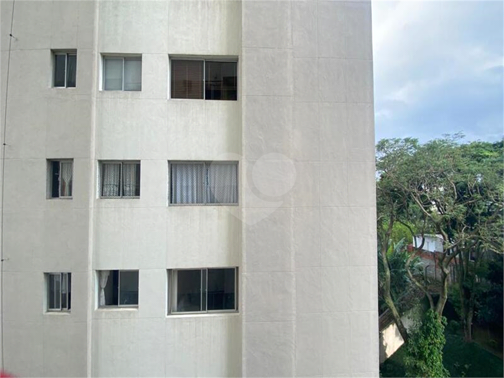 Apartamento à venda, em Santa Terezinha, com 60m², 2 quartos, 1 suíte, lazer, 1 vaga de garagem.