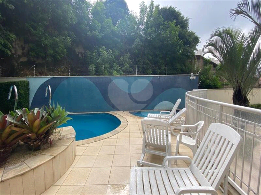 Apartamento à venda, em Santa Terezinha, com 60m², 2 quartos, 1 suíte, lazer, 1 vaga de garagem.