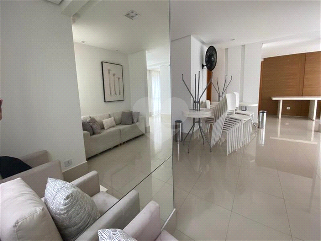 Apartamento à venda, em Santa Terezinha, com 60m², 2 quartos, 1 suíte, lazer, 1 vaga de garagem.