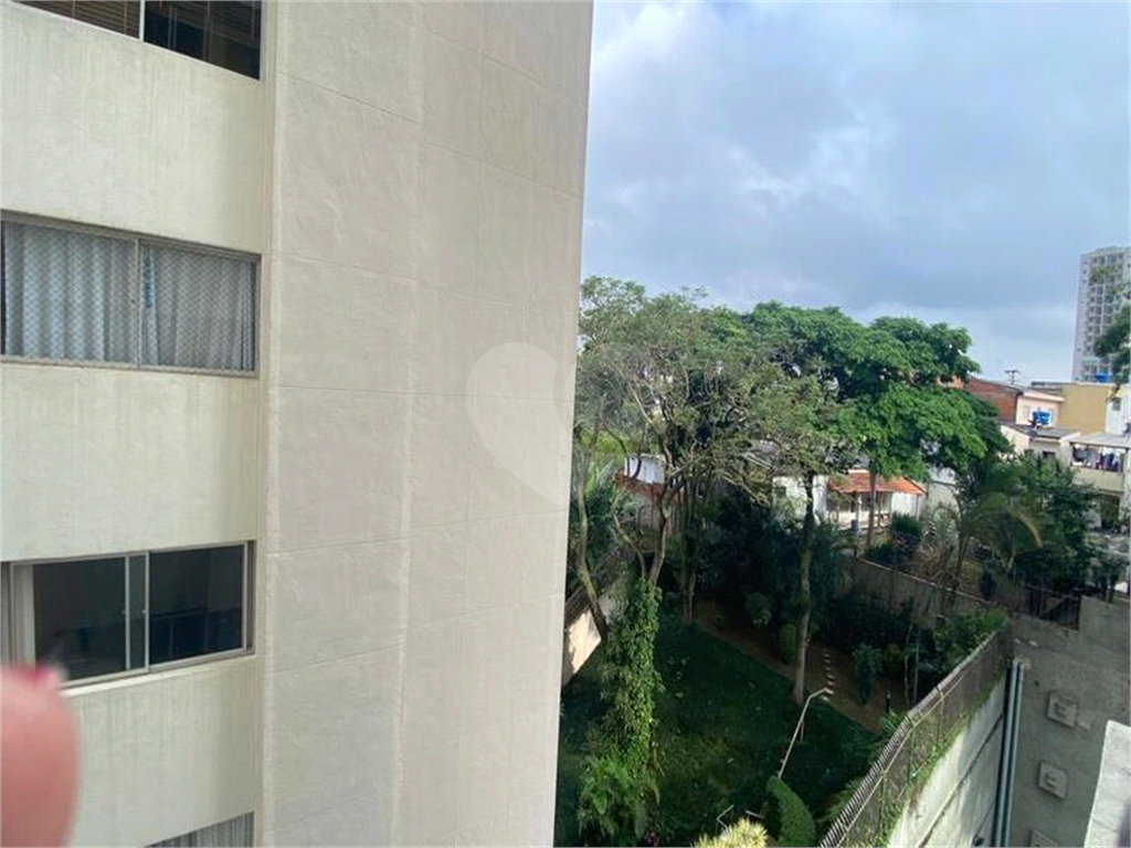 Apartamento à venda, em Santa Terezinha, com 60m², 2 quartos, 1 suíte, lazer, 1 vaga de garagem.