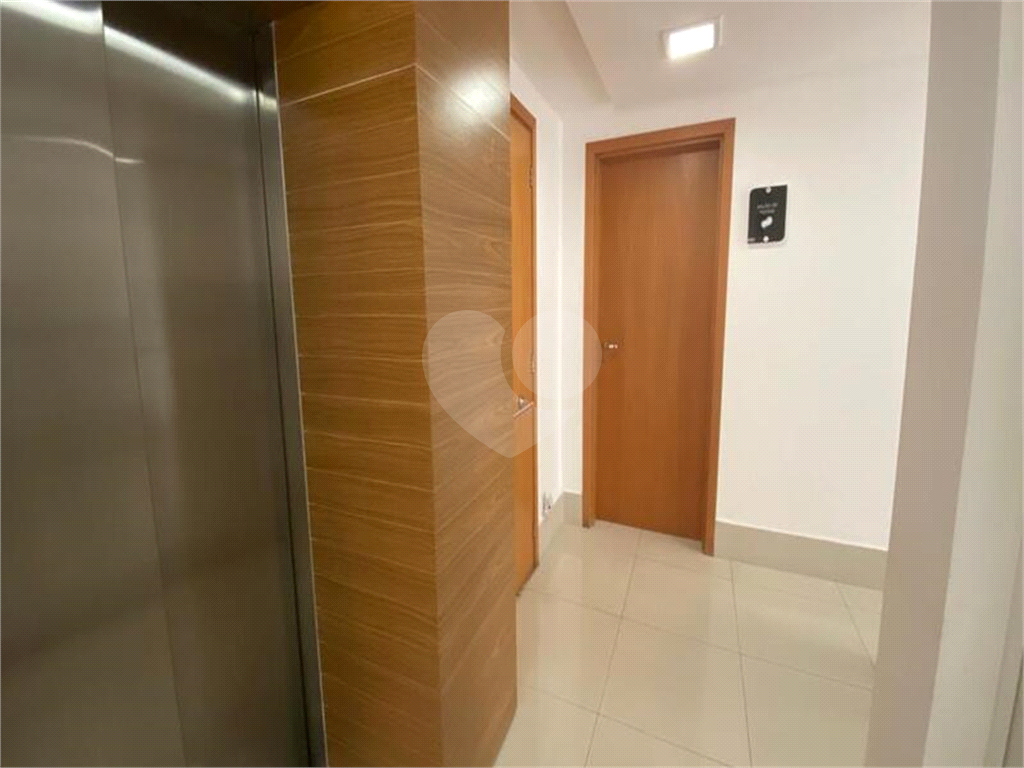 Apartamento à venda, em Santa Terezinha, com 60m², 2 quartos, 1 suíte, lazer, 1 vaga de garagem.