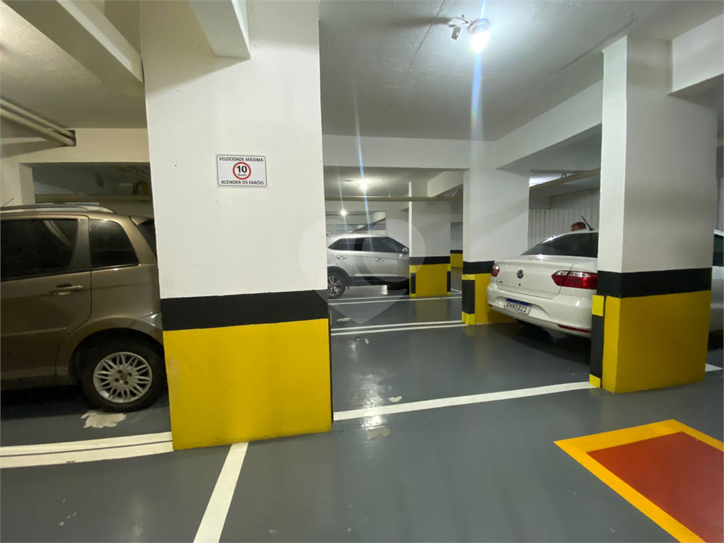 Apartamento à venda, em Santa Terezinha, com 60m², 2 quartos, 1 suíte, lazer, 1 vaga de garagem.