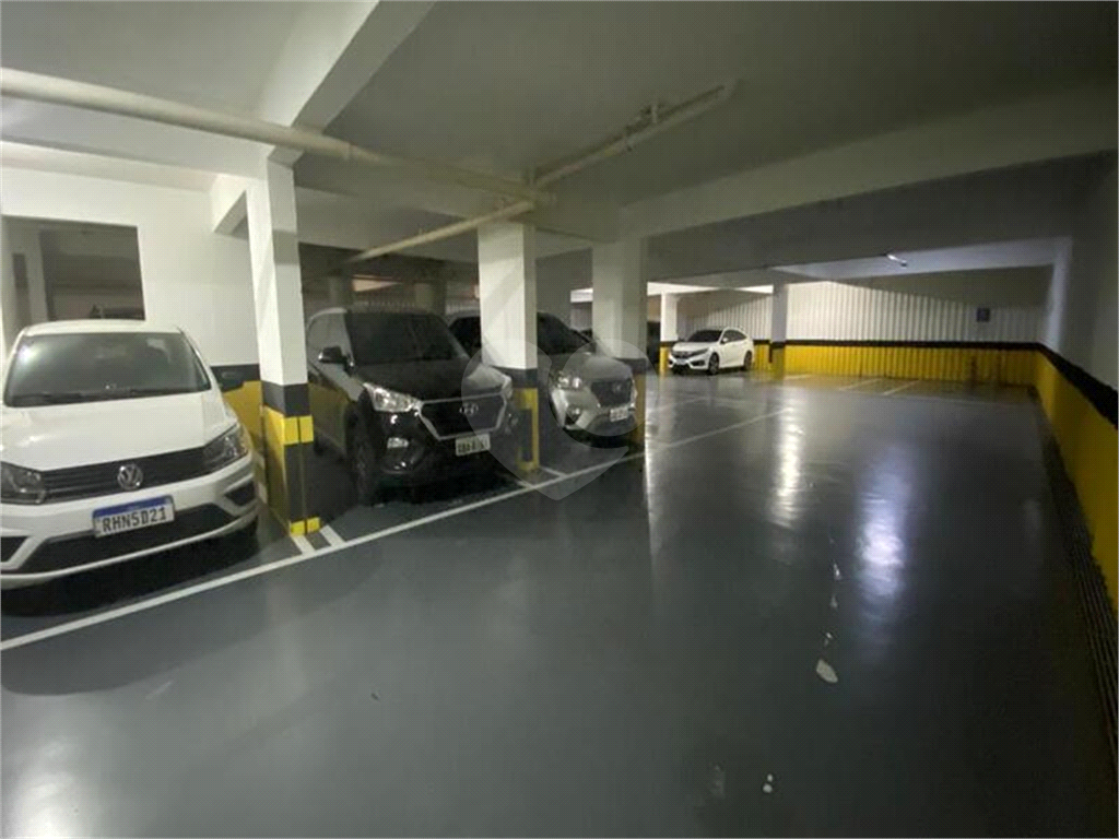 Apartamento à venda, em Santa Terezinha, com 60m², 2 quartos, 1 suíte, lazer, 1 vaga de garagem.