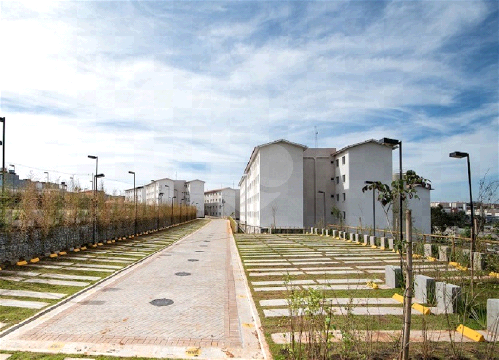 APARTAMENTO Á VENDA 2 DORMITÓRIOS 1 VAGA 