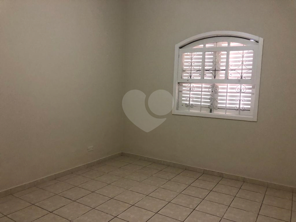 EXCELENTE SOBRADO 3 DORMITÓRIOS 1 SUITE, LIVING DOIS AMBIENTES, QUINTAL E CHURRASQUEIRA  AGUA FRIA, 