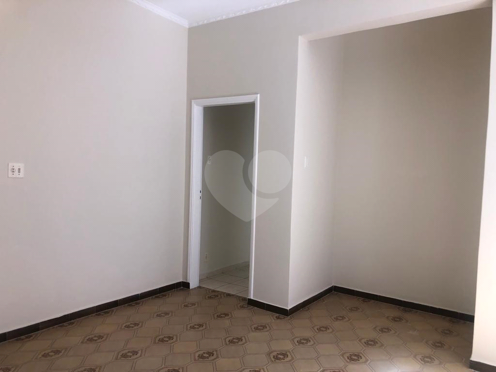 EXCELENTE SOBRADO 3 DORMITÓRIOS 1 SUITE, LIVING DOIS AMBIENTES, QUINTAL E CHURRASQUEIRA  AGUA FRIA, 
