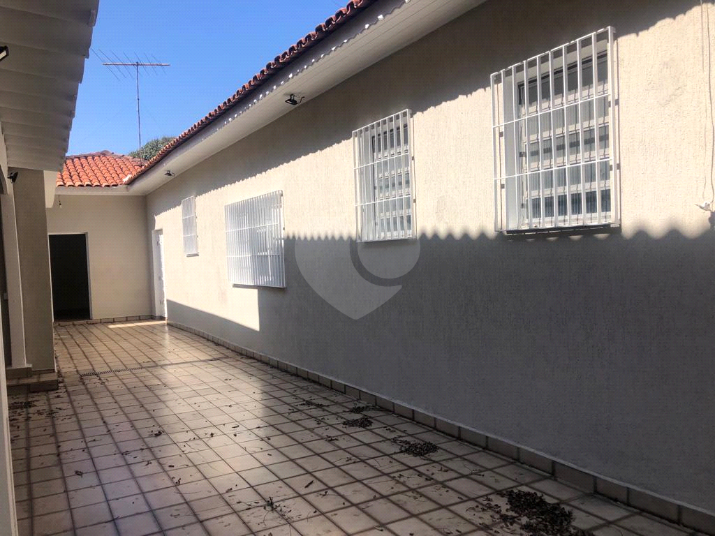 EXCELENTE SOBRADO 3 DORMITÓRIOS 1 SUITE, LIVING DOIS AMBIENTES, QUINTAL E CHURRASQUEIRA  AGUA FRIA, 