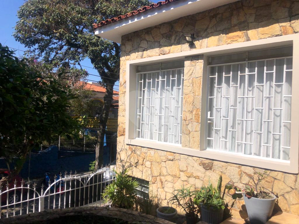 EXCELENTE SOBRADO 3 DORMITÓRIOS 1 SUITE, LIVING DOIS AMBIENTES, QUINTAL E CHURRASQUEIRA  AGUA FRIA, 