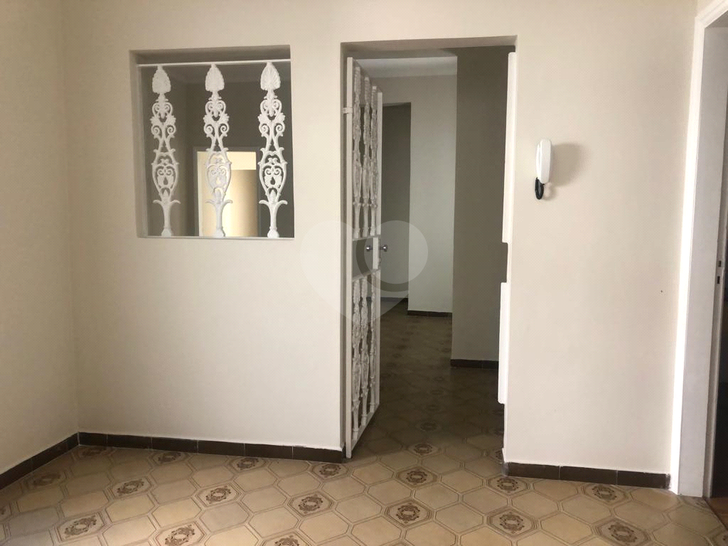 EXCELENTE SOBRADO 3 DORMITÓRIOS 1 SUITE, LIVING DOIS AMBIENTES, QUINTAL E CHURRASQUEIRA  AGUA FRIA, 