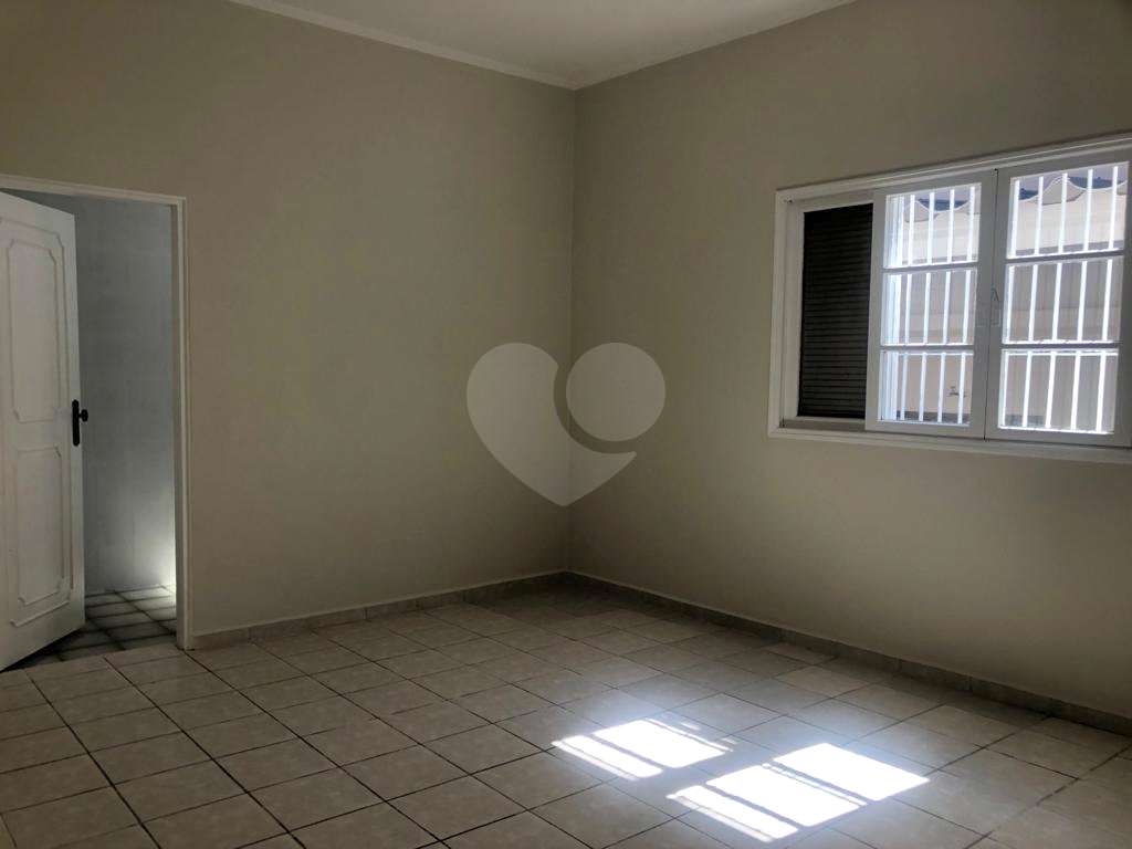 EXCELENTE SOBRADO 3 DORMITÓRIOS 1 SUITE, LIVING DOIS AMBIENTES, QUINTAL E CHURRASQUEIRA  AGUA FRIA, 