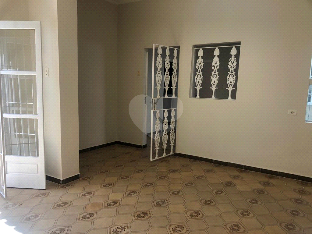 EXCELENTE SOBRADO 3 DORMITÓRIOS 1 SUITE, LIVING DOIS AMBIENTES, QUINTAL E CHURRASQUEIRA  AGUA FRIA, 