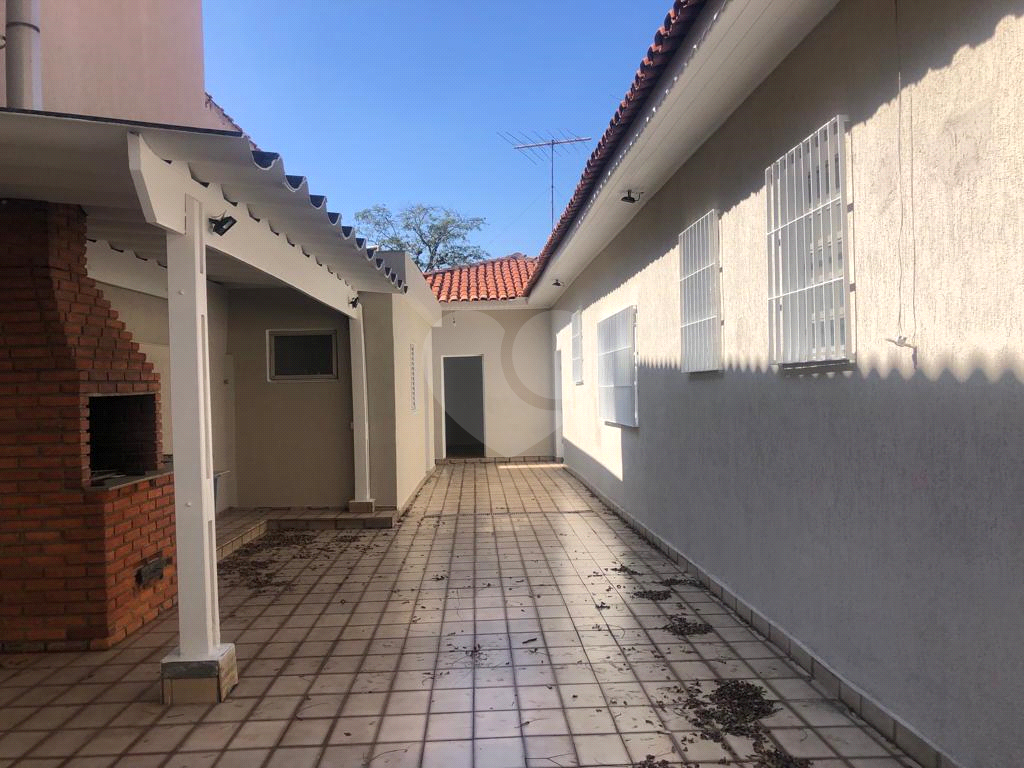 EXCELENTE SOBRADO 3 DORMITÓRIOS 1 SUITE, LIVING DOIS AMBIENTES, QUINTAL E CHURRASQUEIRA  AGUA FRIA, 