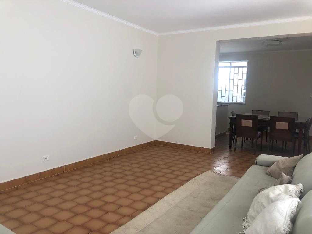 EXCELENTE SOBRADO 3 DORMITÓRIOS 1 SUITE, LIVING DOIS AMBIENTES, QUINTAL E CHURRASQUEIRA  AGUA FRIA, 