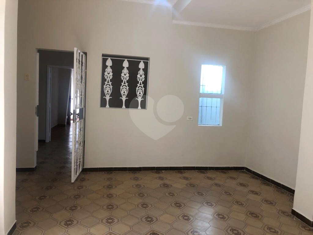 EXCELENTE SOBRADO 3 DORMITÓRIOS 1 SUITE, LIVING DOIS AMBIENTES, QUINTAL E CHURRASQUEIRA  AGUA FRIA, 