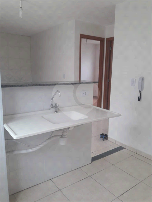 Apartamento à venda com 2 quartos, 40m² - Foto 2