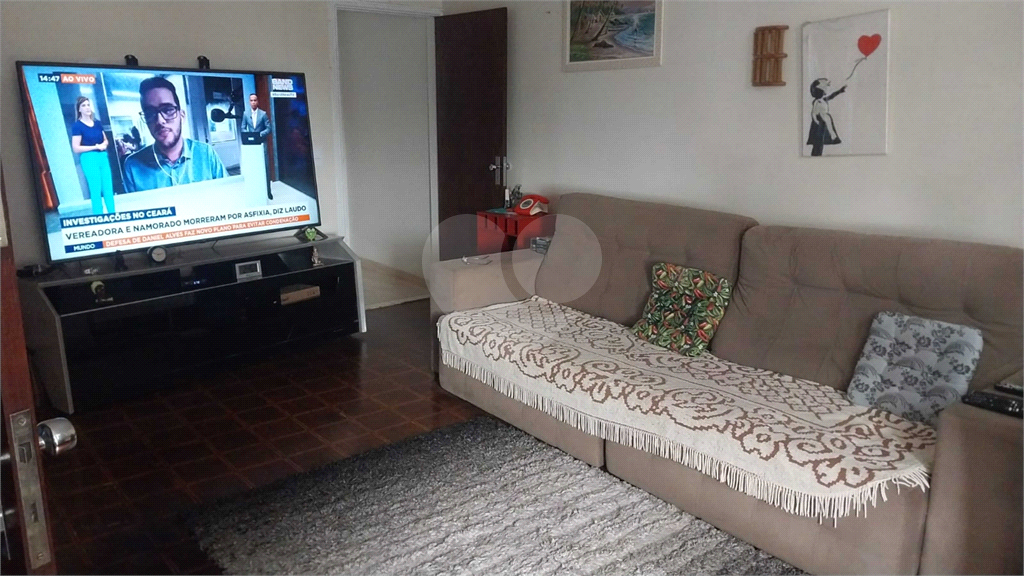 Apartamento à venda com 3 quartos, 200m² - Foto 1