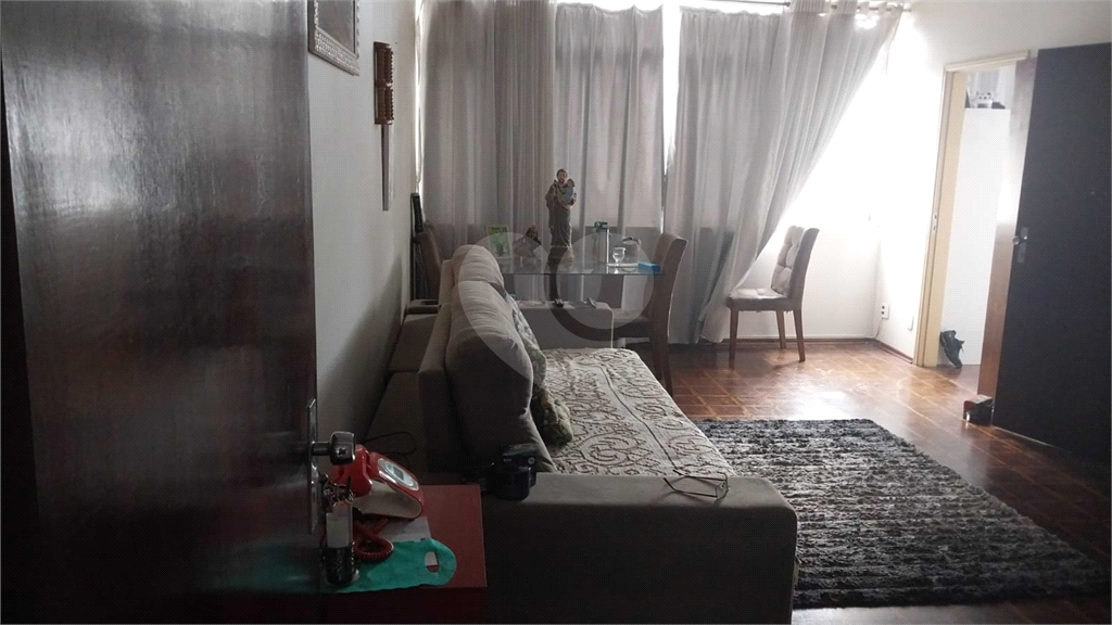 Apartamento à venda com 3 quartos, 200m² - Foto 16