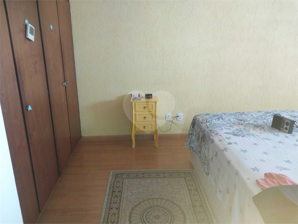 Apartamento à venda com 3 quartos, 200m² - Foto 5