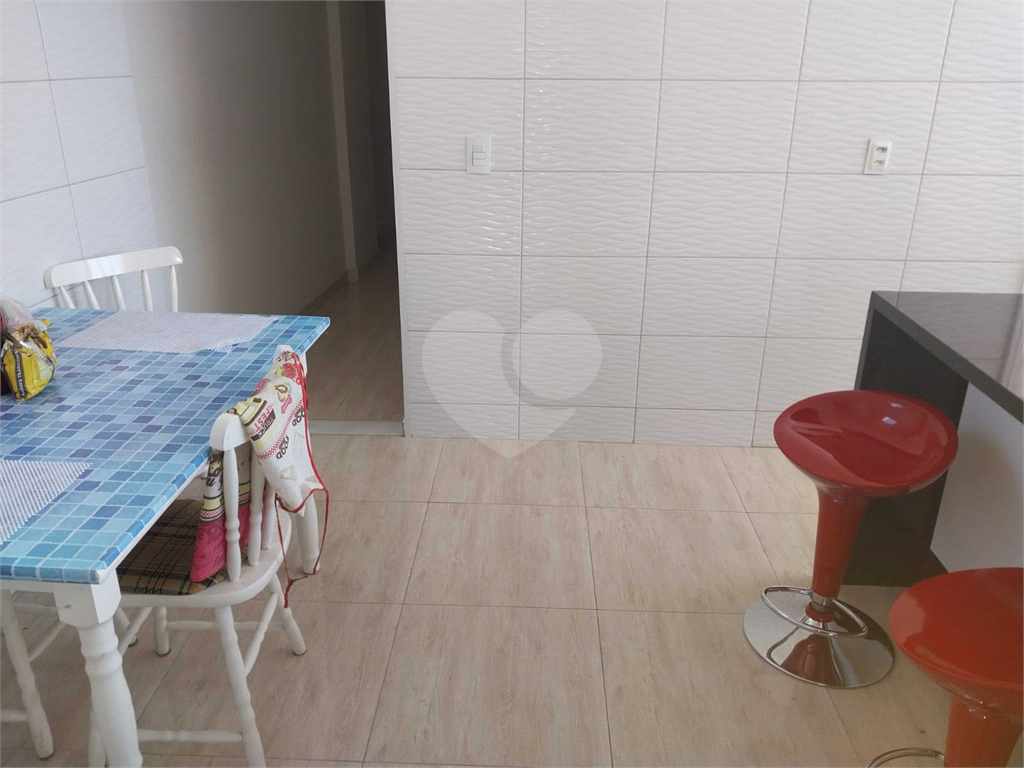 Apartamento à venda com 3 quartos, 200m² - Foto 13