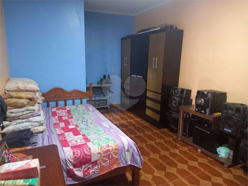 Sobrado à venda com 2 quartos, 200m² - Foto 22