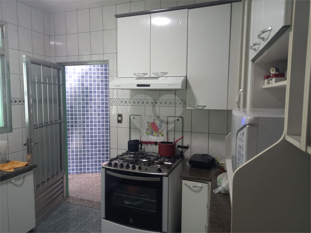 Sobrado à venda com 2 quartos, 200m² - Foto 9