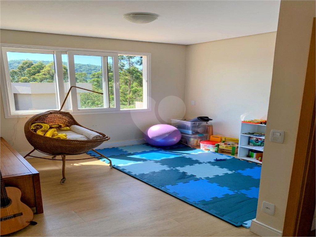 Ecelente casa com arquitetura assinada por Marília Richieri inspirada nas casas italianas da região 