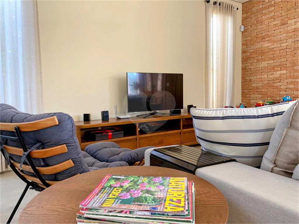Ecelente casa com arquitetura assinada por Marília Richieri inspirada nas casas italianas da região 