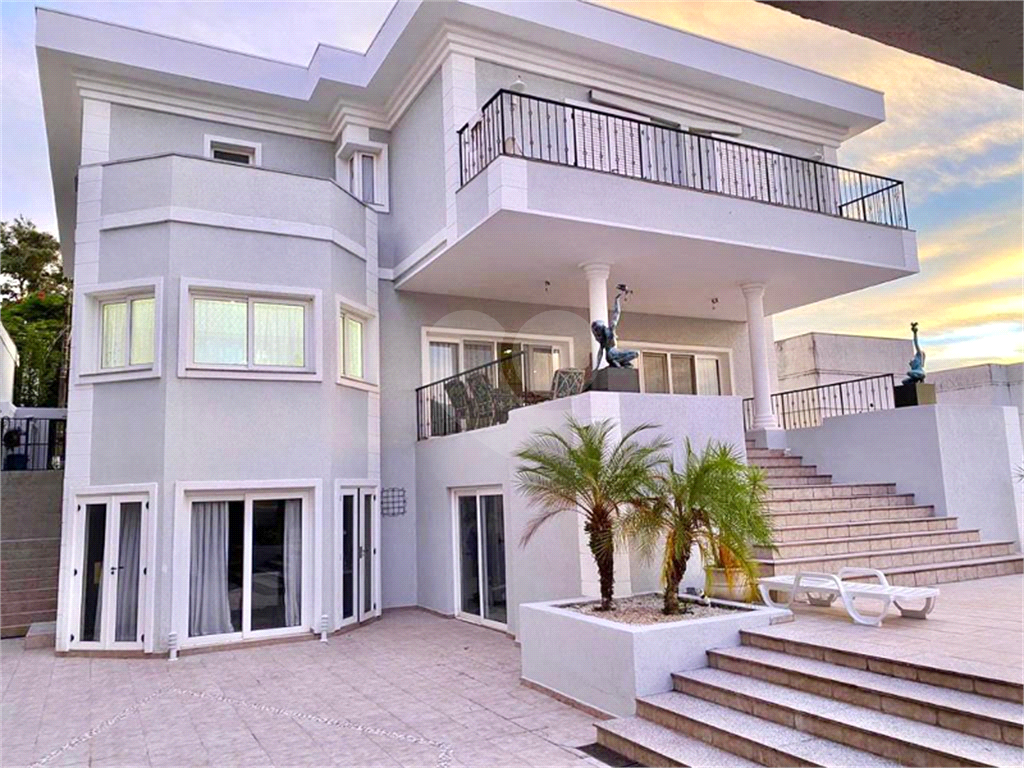 Uma maravilhosa casa com muitas acomodações e muito lazer!!!
