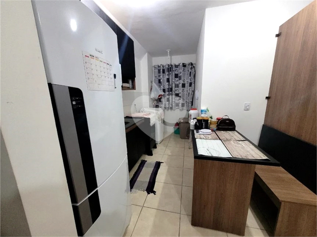 Apartamento à venda com 2 quartos, 41m² - Foto 17