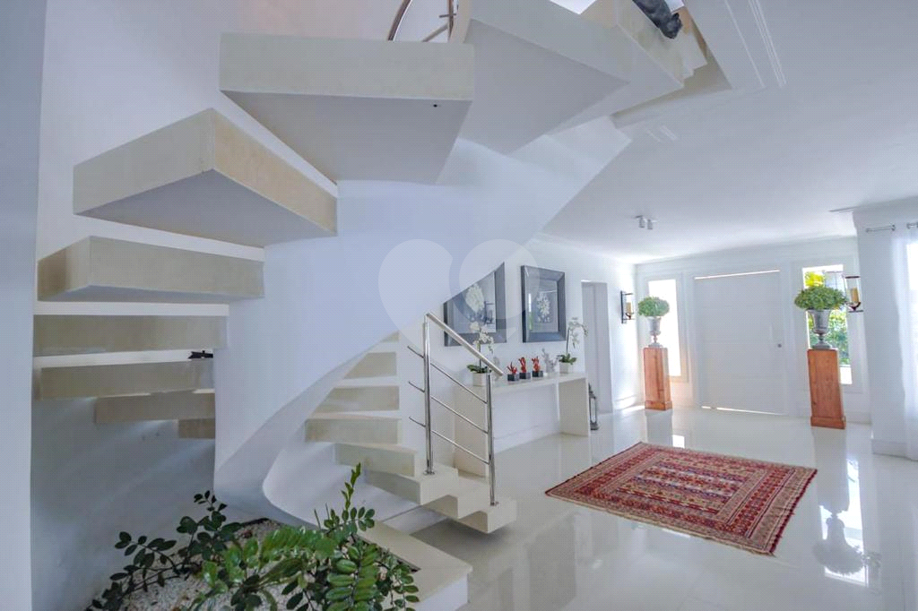 Casa Altíssimo Padrão.