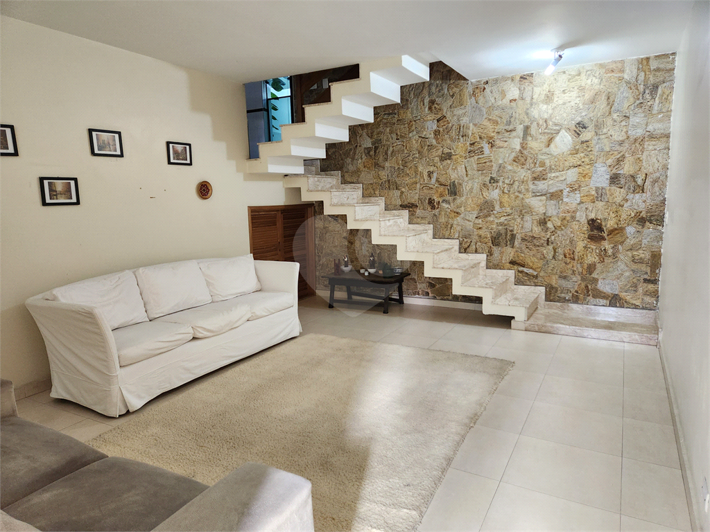 CASA em VILA ROSÁLIA
